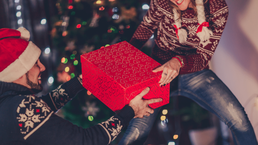 Comment choisir le cadeau de Noël parfait pour votre partenaire?
