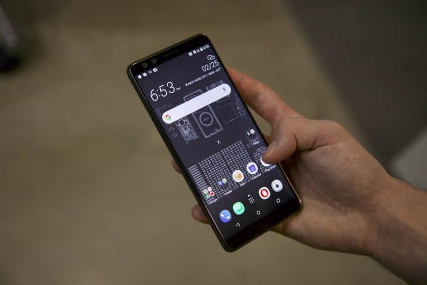 HTC confirme qu'un deuxième smartphone basé sur Blockchain fonctionne