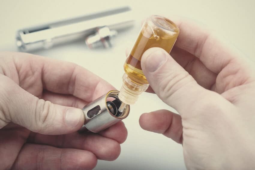 L’huile de CBD pressée à froid, la nouvelle tendance des producteurs français
