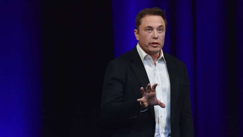 Malgré les déboires de Tesla, Elon Musk plaisante sur le 1er avril