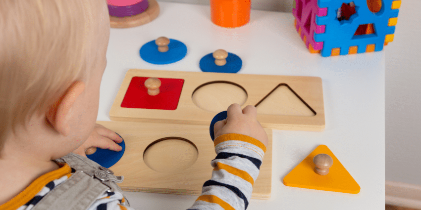 Notre sélection de jeux Montessori pour un enfant de 1 an!