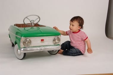 Pourquoi acheter une voiture jouet pour enfant?