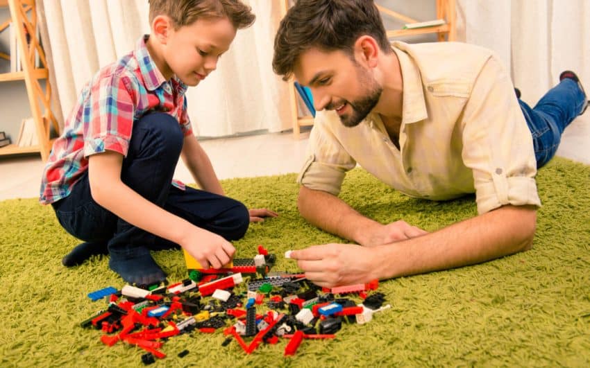 Retrouvez nos conseils pour jouer avec un enfant